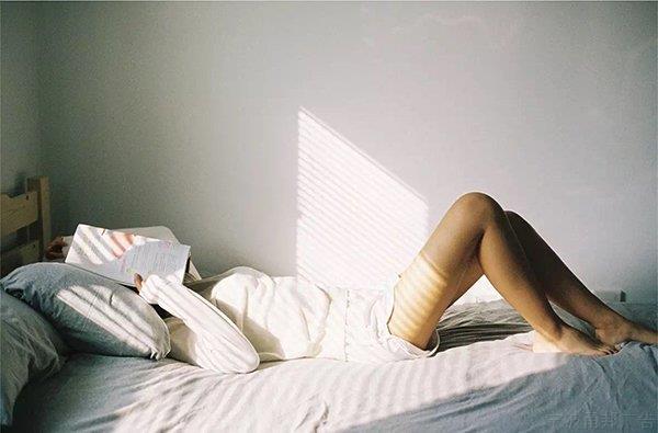 如何在室内拍出干净舒服的写真? 如何在室内拍出干净舒服的写真?