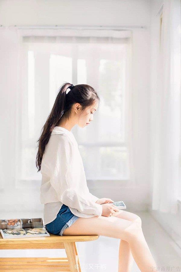 如何在室内拍出干净舒服的写真? 如何在室内拍出干净舒服的写真?