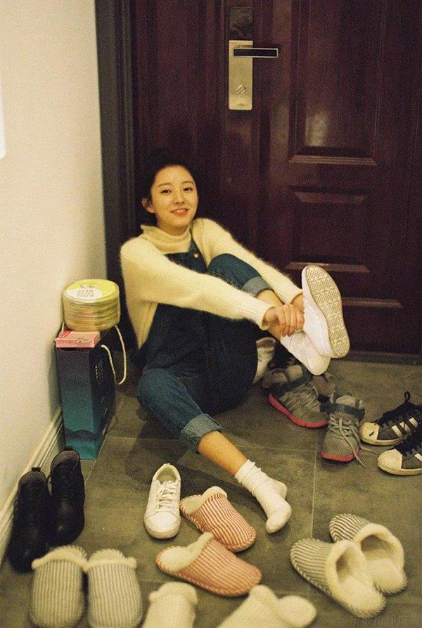 如何在室内拍出干净舒服的写真? 如何在室内拍出干净舒服的写真?