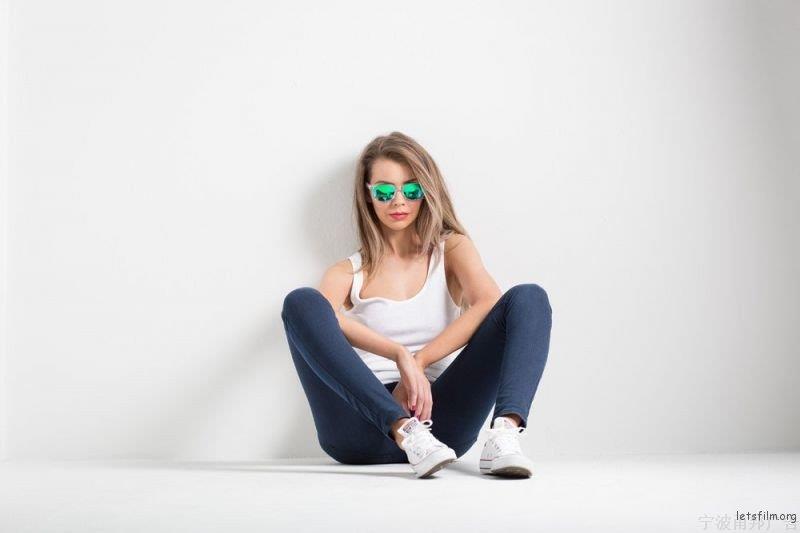 女孩子拍照时摆 Pose 终极指南 女孩子拍照时摆 Pose 终极指南
